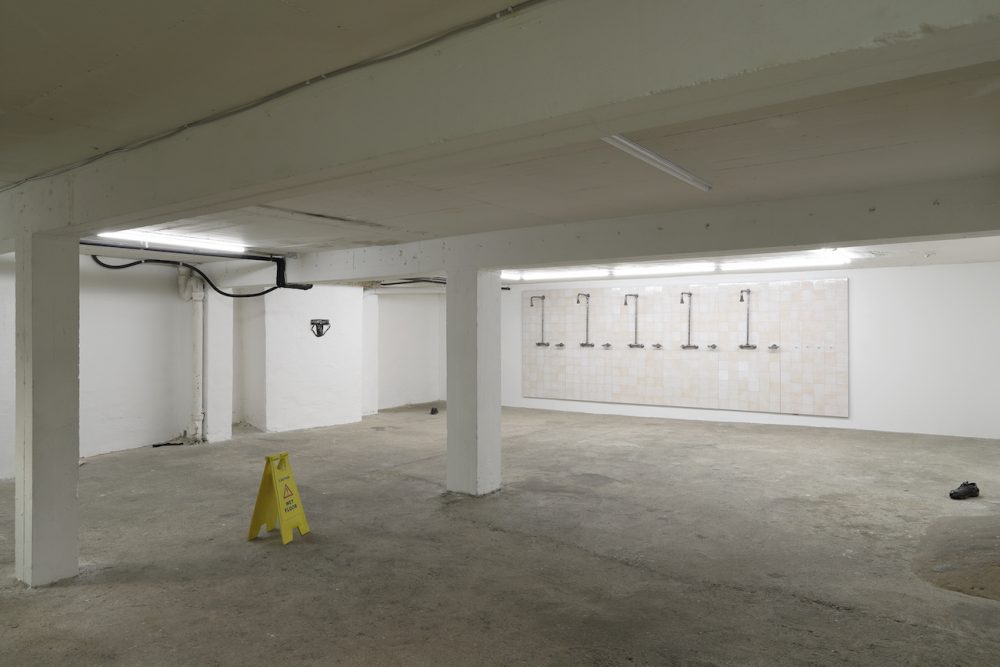 wet room, 16.5 – 7.6.2025, BLOOM, Foto: Tobias Brembeck