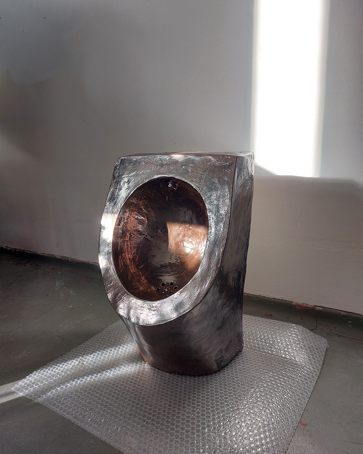 Pissoir, 2026, glazed ceramic